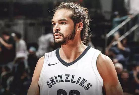 莱斯特城客场憾平利兹联,蓝狐争六道路渐行渐远  莱斯特城客场憾平利兹联,蓝狐争六道路渐行渐远