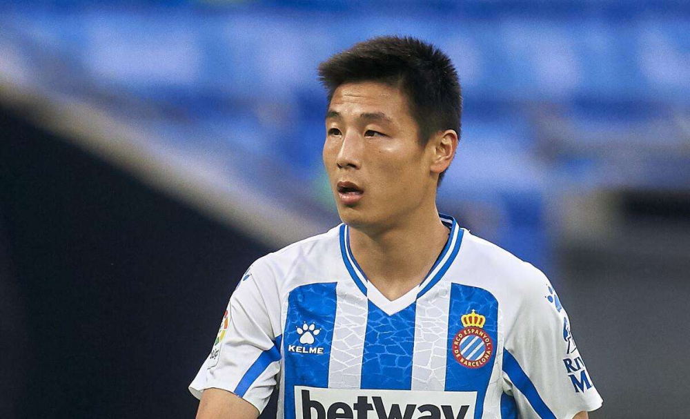 弗赖堡替补奇兵建功,补时绝平保留欧战资格  弗赖堡替补奇兵建功,补时绝平保留欧战资格